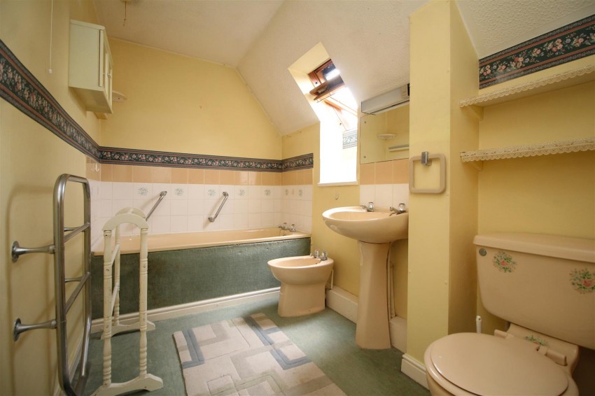 Images for Barn Close, Peterborough