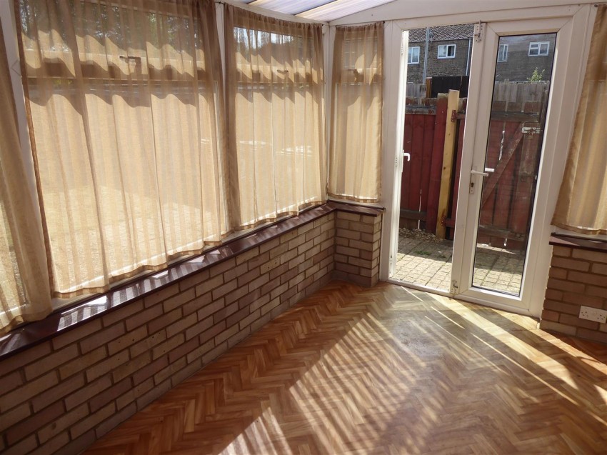 Images for Holdfield, Peterborough