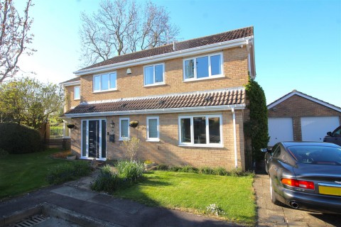 View Full Details for Elm Close, Stilton, Peterborough
