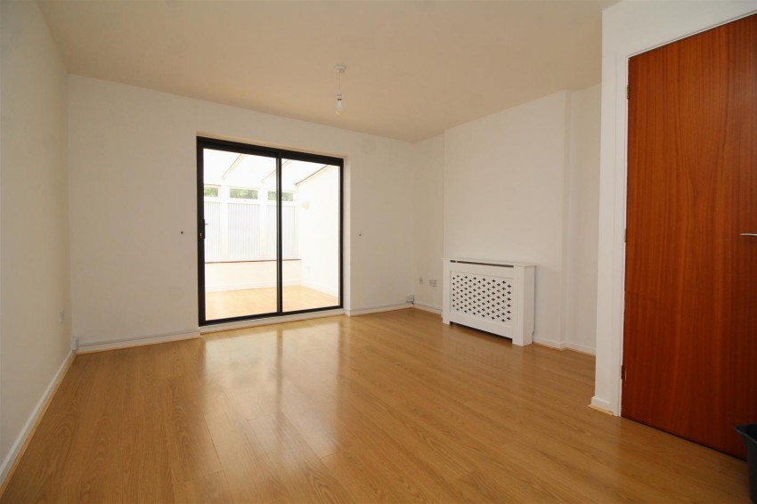 Images for Christopher Close, Peterborough