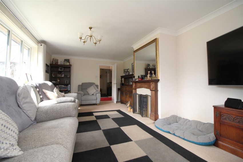 Images for Holywell Way, Peterborough