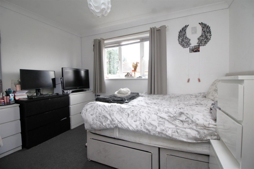 Images for Lyvelly Gardens, Parnwell, Peterborough
