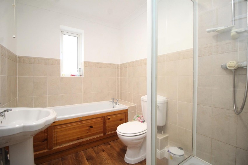 Images for Lyvelly Gardens, Parnwell, Peterborough