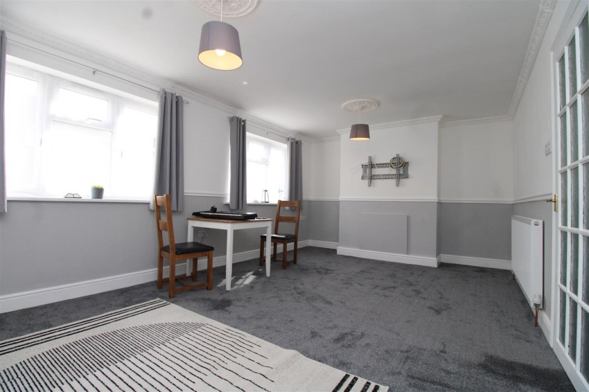 Images for South View, London Road, Peterborough