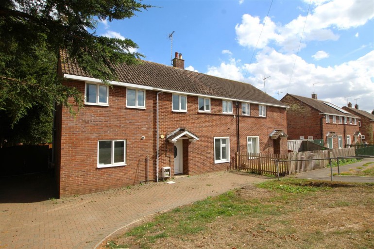 Guntons Road, Newborough, Peterborough