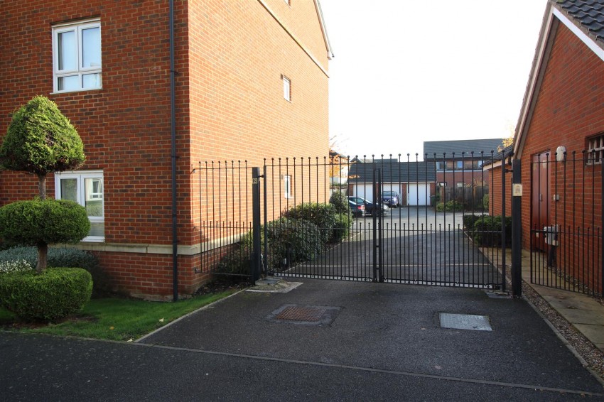 Images for Midwater Crescent, Hampton Vale, Peterborough