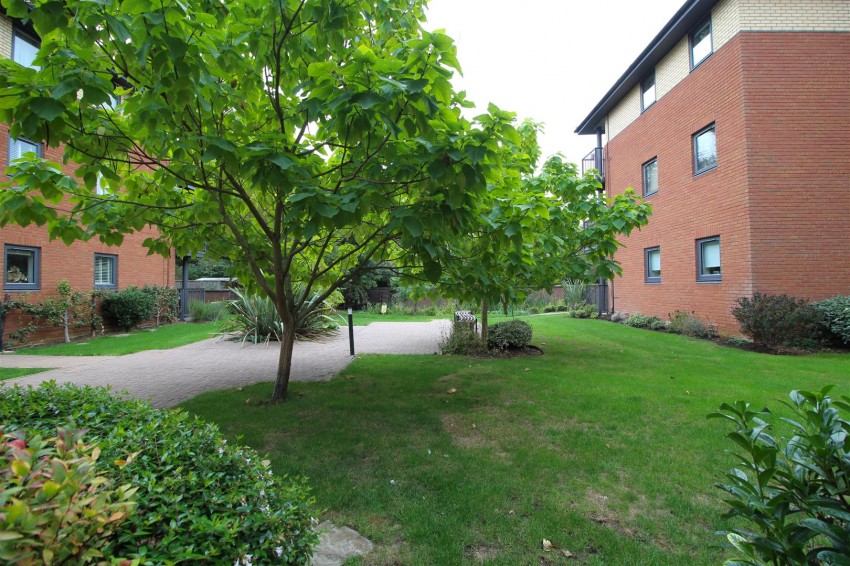 Images for Water End, Thorpe Meadows, Peterborough