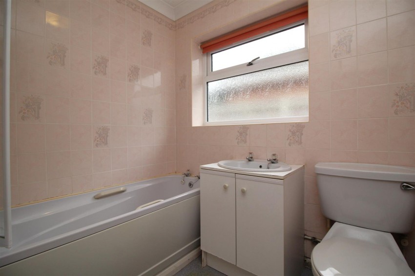 Images for Oakdale Avenue, Stanground, Peterborough