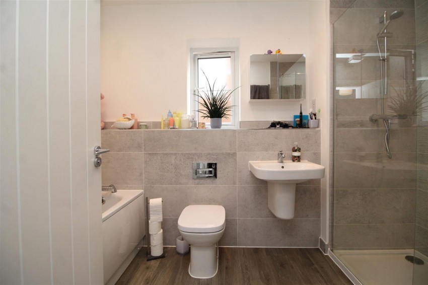Images for Jones Hill, Hampton Heights, Peterborough
