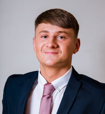 Ollie Elliott, Sales Negotiator